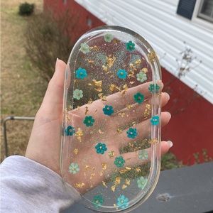 Handmade resin soap tray